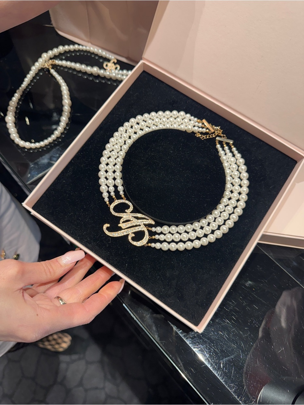 🤍 Agent Provocateur Pearl Triple-Strand Necklace with Rosegold AP🤍